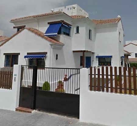 Alojamiento Luisita Alhaurín de la Torre Exterior foto